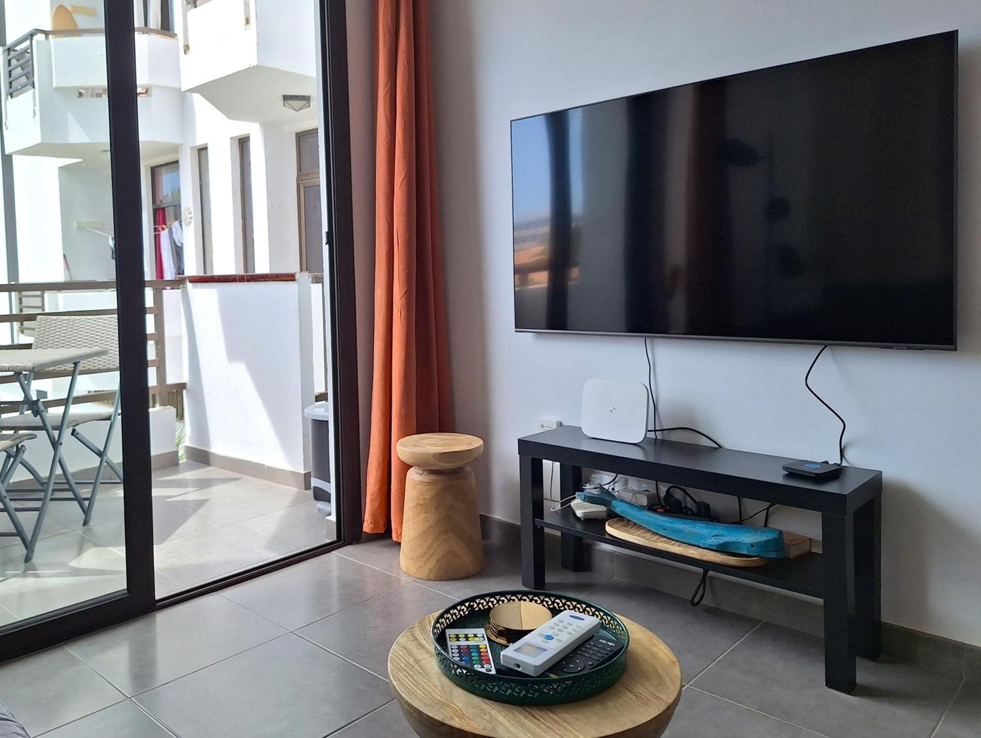 Stylish 2-bedroom Yumbo Casa vacanze
